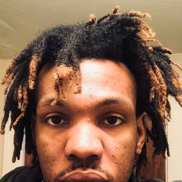 Meet your Posher, Dinero - Picture 1 of 1